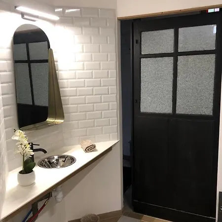 Le De L'atelier Lantställe *